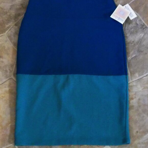 Lularoe Cassie Pencil Skirt Lot of 3 - Size M - NWT - Picture 3 of 5